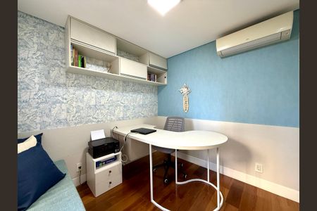 Apartamento à venda com 154m², 3 quartos e 3 vagas Apartamento à venda com 154m², 3 quartos e 3 vagasSuíte 3