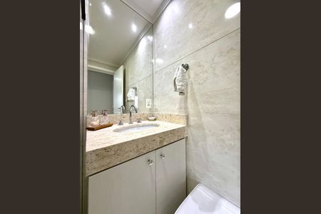 Apartamento à venda com 154m², 3 quartos e 3 vagas Apartamento à venda com 154m², 3 quartos e 3 vagasSuíte 3 Banheiro