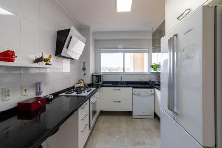 Apartamento à venda com 154m², 3 quartos e 3 vagas Apartamento à venda com 154m², 3 quartos e 3 vagasCozinha