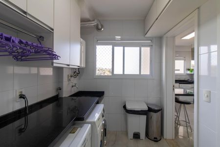 Apartamento à venda com 154m², 3 quartos e 3 vagas Apartamento à venda com 154m², 3 quartos e 3 vagasÁrea de Serviço