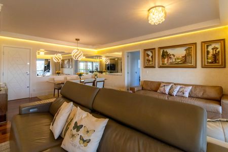 Apartamento à venda com 154m², 3 quartos e 3 vagas Apartamento à venda com 154m², 3 quartos e 3 vagasSala