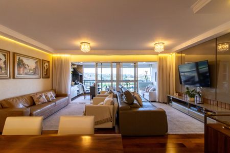 Apartamento à venda com 154m², 3 quartos e 3 vagas Apartamento à venda com 154m², 3 quartos e 3 vagasSala