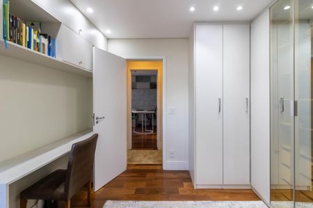 Apartamento à venda com 154m², 3 quartos e 3 vagas Apartamento à venda com 154m², 3 quartos e 3 vagasSuíte 1