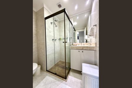 Apartamento à venda com 154m², 3 quartos e 3 vagas Apartamento à venda com 154m², 3 quartos e 3 vagasSuíte 3 Banheiro