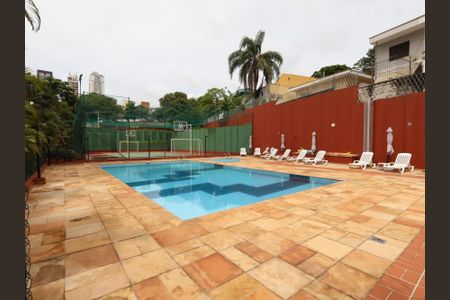 Apartamento para alugar com 110m², 2 quartos e 2 vagasÁrea comum - Piscina