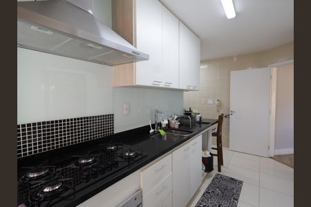 Apartamento para alugar com 110m², 2 quartos e 2 vagasCozinha