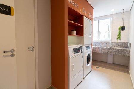 Apartamento para alugar com 25m², 1 quarto e sem vaga Apartamento para alugar com 25m², 1 quarto e sem vagaÁrea comum - Lavanderia