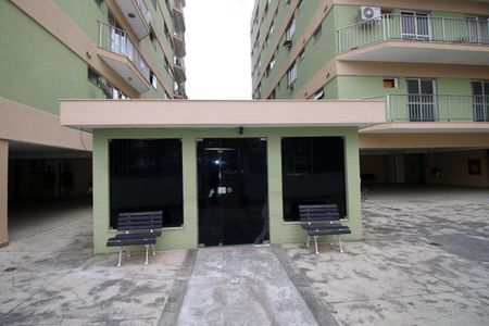 Apartamento à venda com 100m², 3 quartos e 1 vagaFachada e portaria