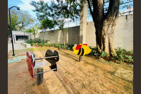 Apartamento à venda com 43m², 2 quartos e 1 vaga Apartamento à venda com 43m², 2 quartos e 1 vagaPlayground