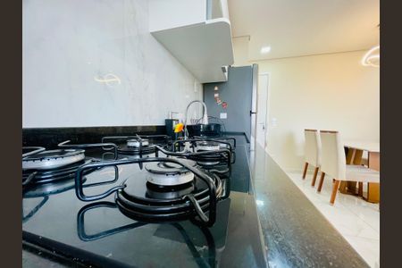 Apartamento à venda com 43m², 2 quartos e 1 vaga Apartamento à venda com 43m², 2 quartos e 1 vagaCozinha