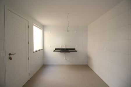 Casa de condomínio à venda com 81m², 2 quartos e 1 vagaCozinha