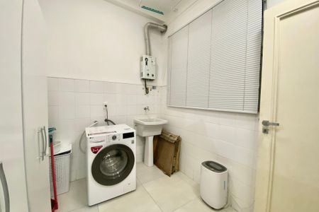 Apartamento à venda com 56m², 1 quarto e sem vaga Apartamento à venda com 56m², 1 quarto e sem vagaÁrea de Serviço