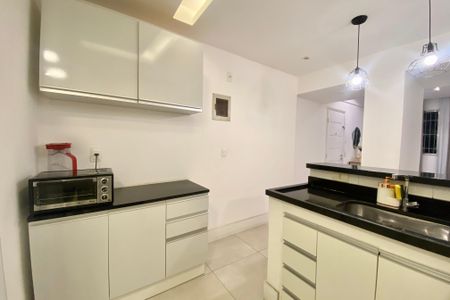 Apartamento à venda com 56m², 1 quarto e sem vaga Apartamento à venda com 56m², 1 quarto e sem vagaCozinha