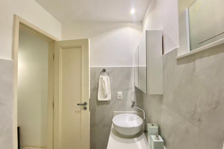 Apartamento à venda com 56m², 1 quarto e sem vaga Apartamento à venda com 56m², 1 quarto e sem vagaSuite - Banheiro