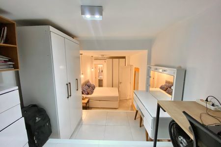 Apartamento à venda com 56m², 1 quarto e sem vaga Apartamento à venda com 56m², 1 quarto e sem vagaSuite