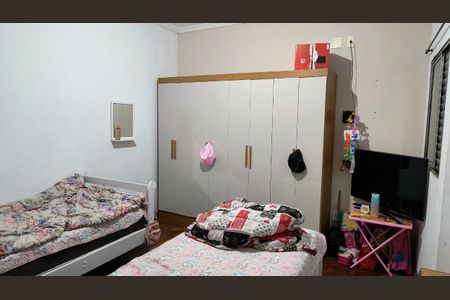Quarto 1 de casa para alugar com 3 quartos, 120m² em Parque São Rafael, São Paulo