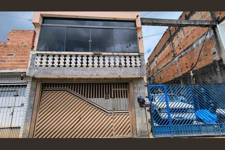 Casa para alugar com 120m², 3 quartos e 2 vagasFachada