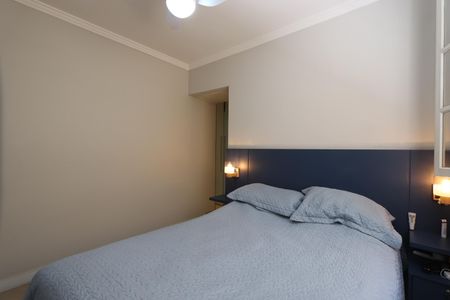 Casa à venda com 250m², 2 quartos e 2 vagasSuíte