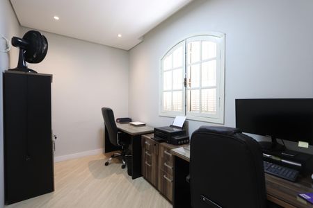 Casa à venda com 250m², 2 quartos e 2 vagasQuarto 2