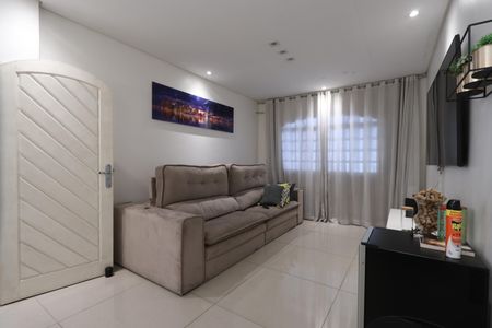 Sala de casa à venda com 2 quartos, 250m² em Vila Antonieta, São Paulo