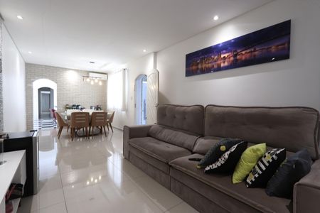 Sala de casa à venda com 2 quartos, 250m² em Vila Antonieta, São Paulo