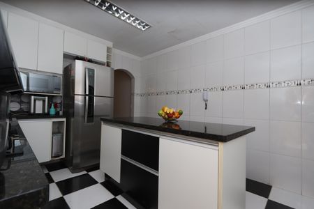 Casa à venda com 250m², 2 quartos e 2 vagasCozinha