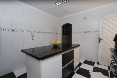 Casa à venda com 250m², 2 quartos e 2 vagasCozinha