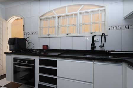 Casa à venda com 250m², 2 quartos e 2 vagasCozinha