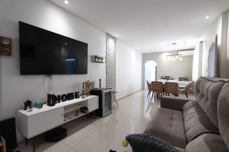 Sala de casa à venda com 2 quartos, 250m² em Vila Antonieta, São Paulo