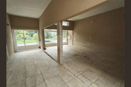 Casa à venda com 210m², 3 quartos e 4 vagas