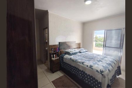 Casa à venda com 210m², 3 quartos e 4 vagas