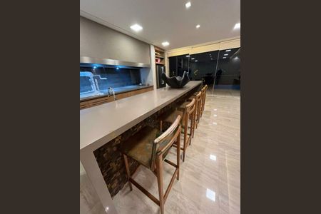Casa à venda com 640m², 4 quartos e 6 vagas