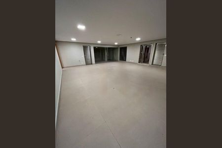 Casa à venda com 640m², 4 quartos e 6 vagas