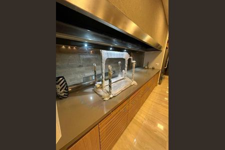 Casa à venda com 640m², 4 quartos e 6 vagas