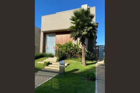 Casa à venda com 640m², 4 quartos e 6 vagas