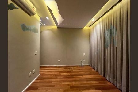 Casa à venda com 4 quartos, 640m² em Centro Comercial Jubran, Barueri