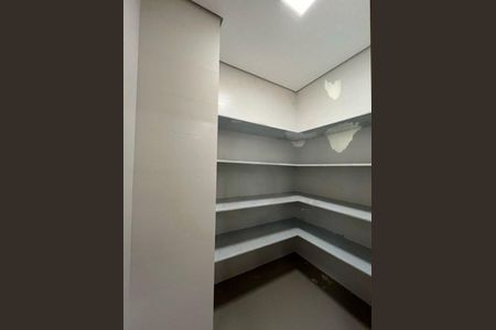 Casa à venda com 640m², 4 quartos e 6 vagas