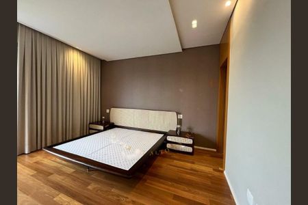 Casa à venda com 640m², 4 quartos e 6 vagas