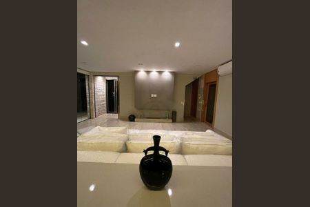 Casa à venda com 640m², 4 quartos e 6 vagas