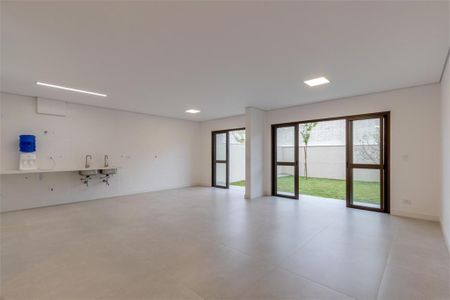 Casa à venda com 4 quartos, 412m² em Jardim Prudência, São Paulo