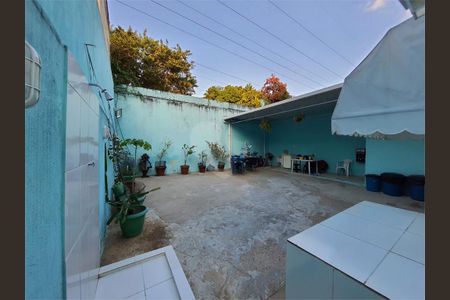Casa à venda com 123m², 4 quartos e 1 vaga