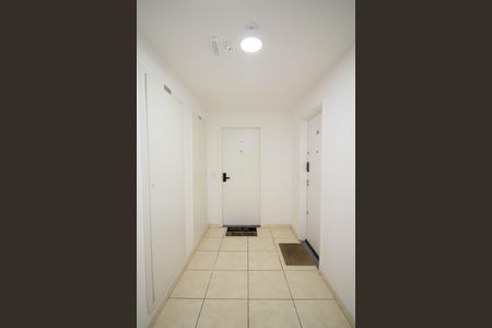 Apartamento à venda com 43m², 2 quartos e 1 vagaHall de entrada