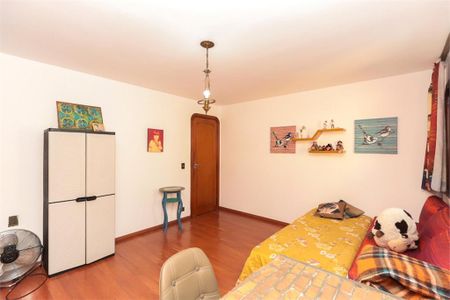 Casa à venda com 304m², 4 quartos e 3 vagas