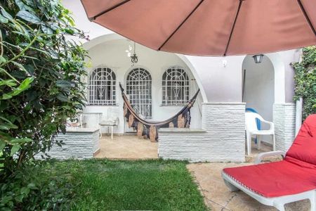 Casa de Condomínio à venda com 6 quartos, 238m² em Cambuci, São Paulo
