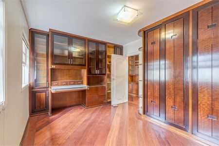 Casa à venda com 400m², 4 quartos e 3 vagas