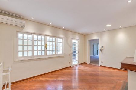 Casa à venda com 400m², 4 quartos e 3 vagas