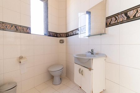 Casa à venda com 195m², 3 quartos e 2 vagasLavabo 1