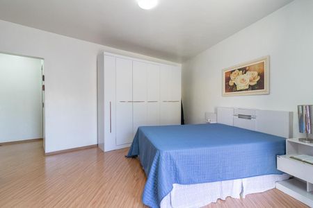 Casa à venda com 195m², 3 quartos e 2 vagasSuíte 2