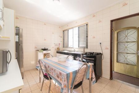 Casa à venda com 195m², 3 quartos e 2 vagasCozinha