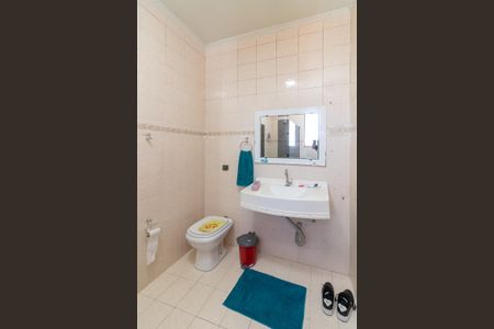 Casa à venda com 195m², 3 quartos e 2 vagasBanheiro da Suíte 1